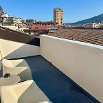 Roof 211 公寓 斯培西亚