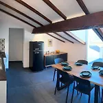 Roof 211 斯培西亚